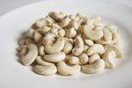 ww210-cashew-nut-vietnam-2.jpg